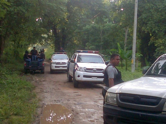 En gigantesco operativo en Cofradía dan captura a dos campesinos