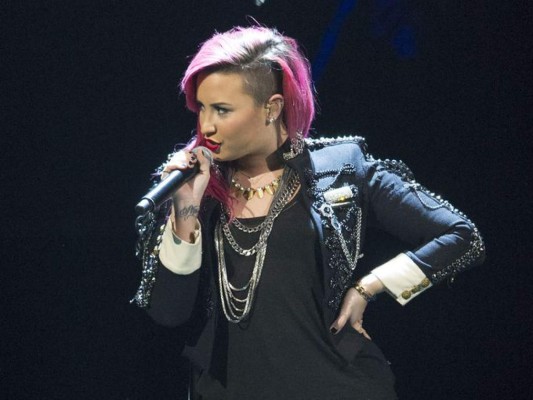 Demi Lovato se solidariza con Miley Cyrus