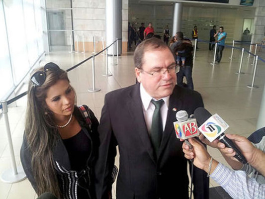 Llegan primeras delegaciones para toma de posesión de Juan Orlando