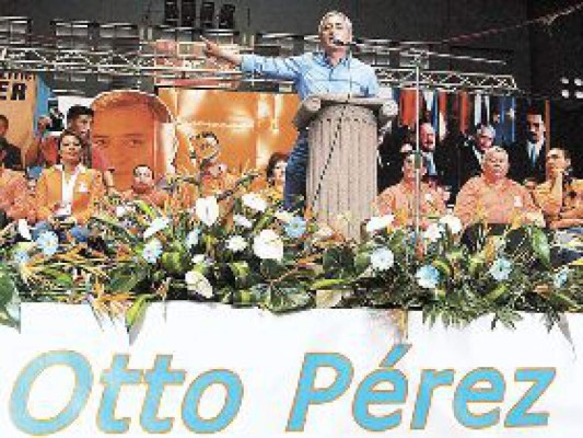 Militar lanza candidatura presidencial