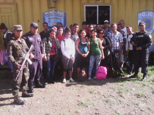 Detienen a 18 cubanos en la frontera con Guatemala
