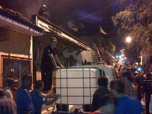 Silbador causó incendio en tiendas de artesanías en Copán Ruinas