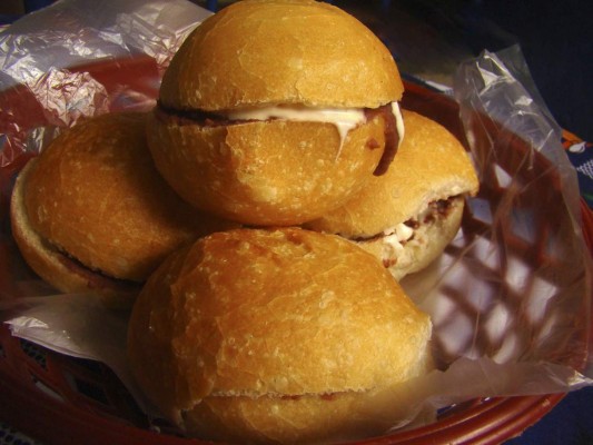 Cómo preparar pan blanco con frijoles