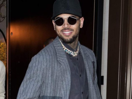 Chris Brown es arrestado en Francia acusado de violación  