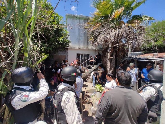 Rescatan a 41 migrantes hondureños secuestrados en norte de México