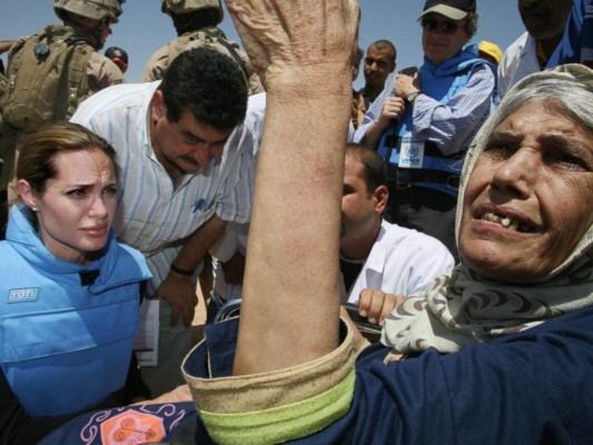 Angelina Jolie es muy dedicada con la humanidad