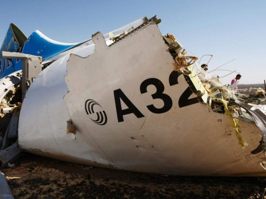 Rusia admite posible 'acto terrorista' en siniestro de avión