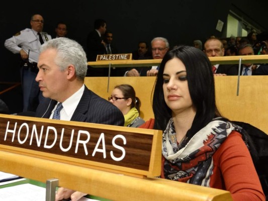 Lizzy Flores no descarta eventual candidatura presidencial por el Partido Liberal