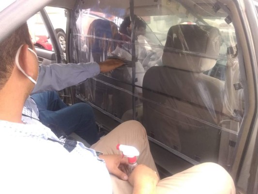 Taxistas piden reanudar operaciones para mantener a sus familias