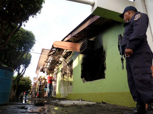Familia muere calcinada tras incendio en La Ceiba
