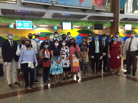 Retornan 18 hondureños procedentes de República Dominicana