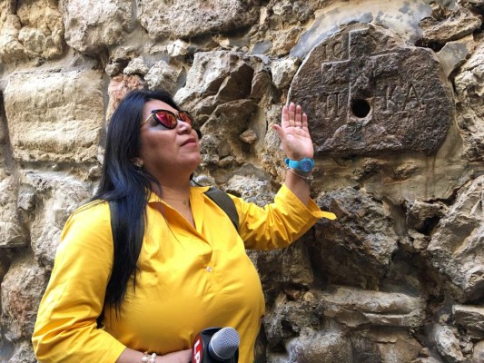 Siguen los pasos de Jesús en la Vieja Jerusalén