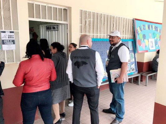 Elecciones de Honduras se celebran con normalidad