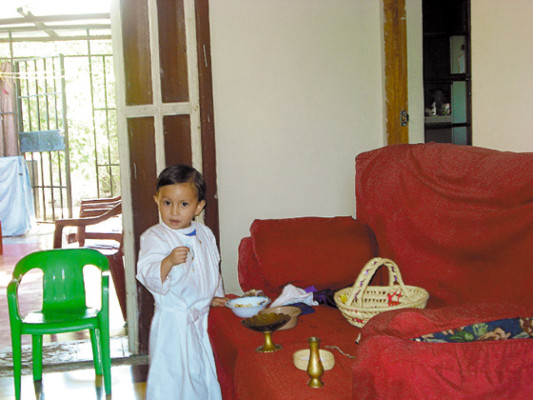 El pequeño 'sacerdote” de San José de Colinas