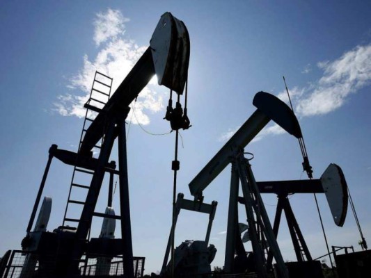 Alza en barril de petróleo sigue incidiendo en las importaciones