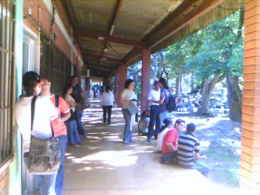 Vuelven a clases en la Unah-vs