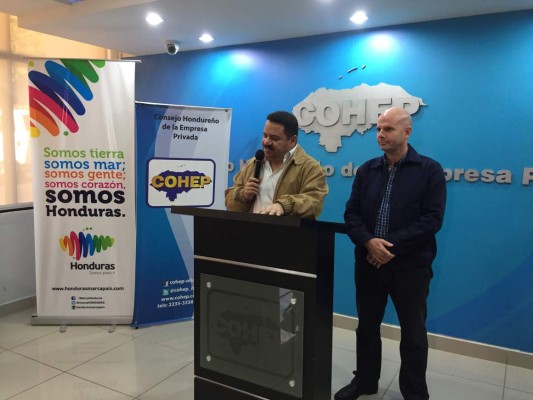 Suspenden negociación del aumento al salario mínimo