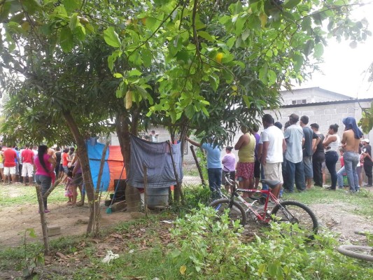 Pandilleros asesinan a balazos a un joven en Potrerillos