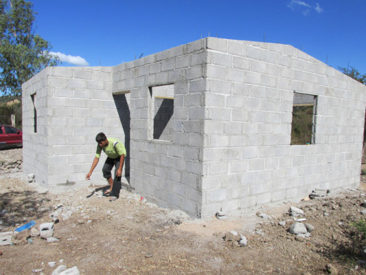 Destinan más recursos para edificar 12,000 casas