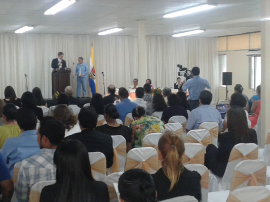 Unah-vs inaugura congreso de investigación científica