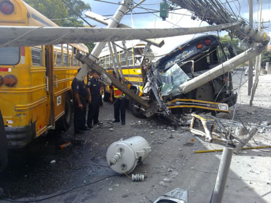 Tegucigalpa: Un muerto y 7 heridos en accidente