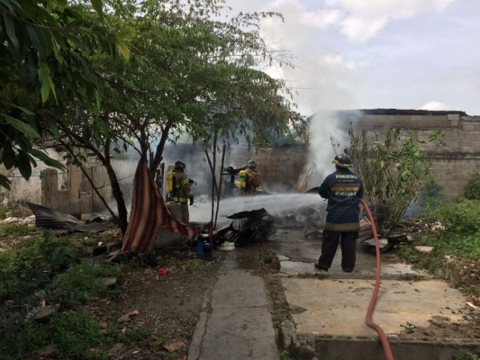 Incendio deja sin techo a familia en El Progreso, Yoro