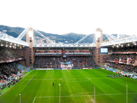 David Suazo ya suda la camisa del Génova