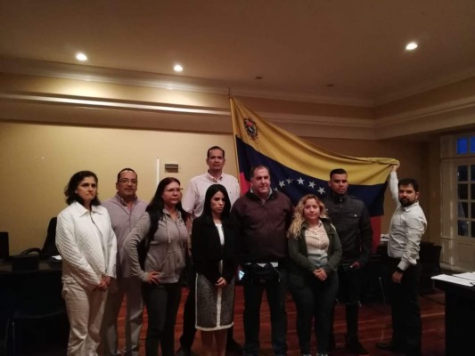 La diplomática designada por Guaidó toma posesión de la sede de la embajada en Costa Rica   