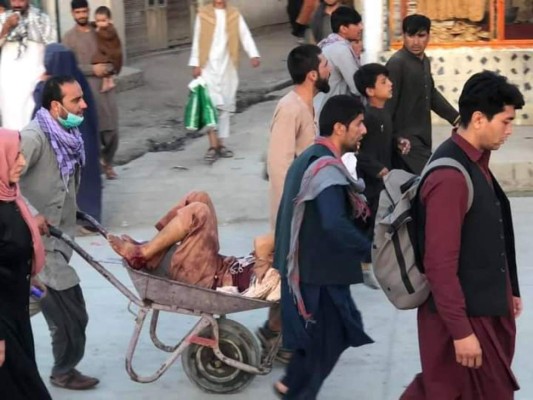 Atentado terrorista en Kabul deja varios estadounidenses muertos
