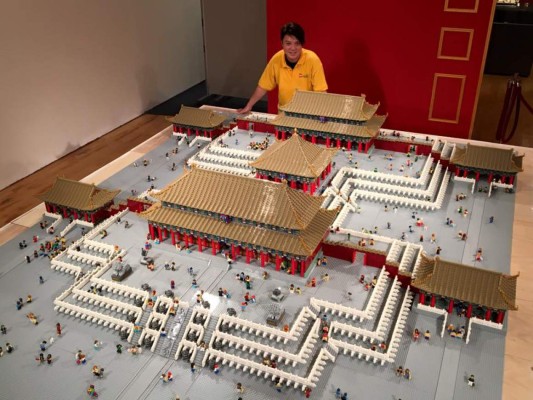Recrea ciudad con 500.000 piezas de Lego