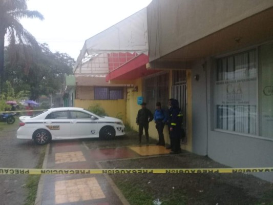 Matan a hombre cuando se tomaba un café en una panadería en La Ceiba