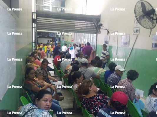 Continúan en asambleas informativas médicos del Mario Rivas