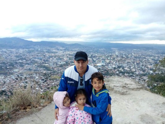 ¡Feliz día papás catrachos y talentosos!