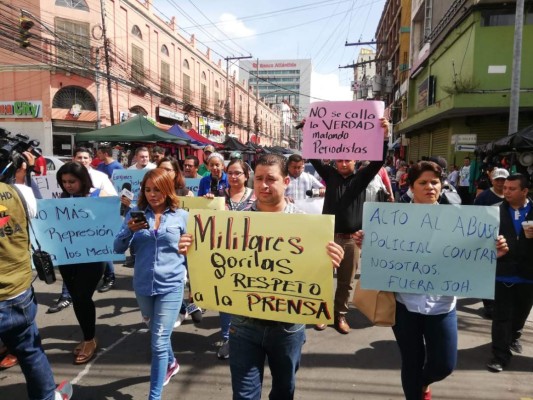 Periodistas del norte de Honduras protestan tras agresión a camarógrafo