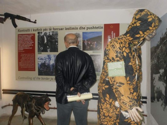 Un túnel secreto antinuclear convertido en museo de víctimas del comunismo