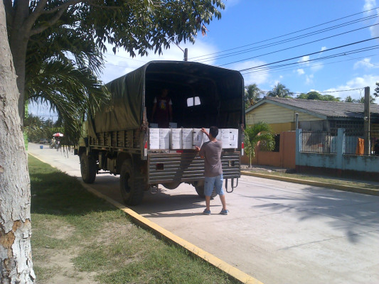 Ya llegaron las maletas electorales a La Lima
