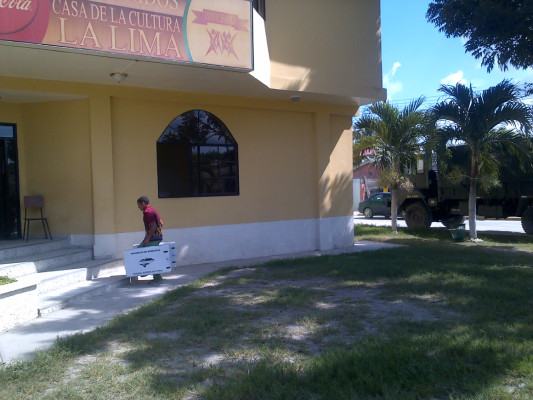 Ya llegaron las maletas electorales a La Lima