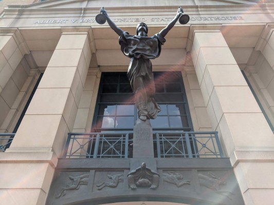 Fiscalía de EEUU pide sentencia de 87 meses para otro socio de los Valle