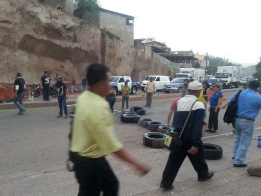 Sin apoyo toma de carretera convocada por la Resistencia
