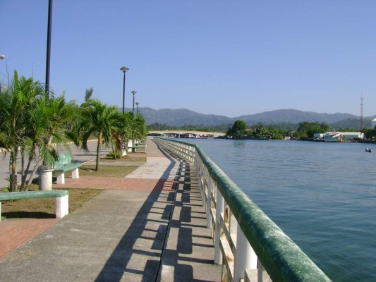 Muelle de cabotaje y malecón pasan a alcaldía de Puerto Cortés