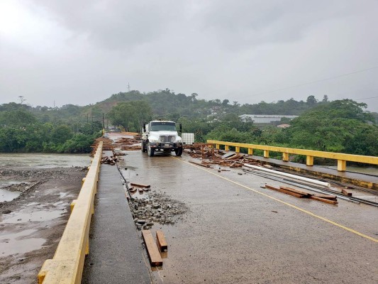 Casi listo puente Saopín sobre el río Cangrejal de La Ceiba