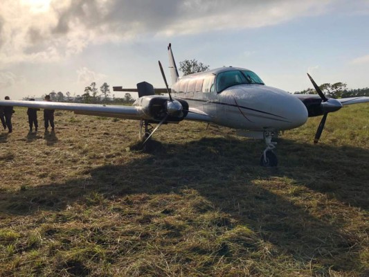 Avioneta incautada venía cargada con 64 kilos de cocaína