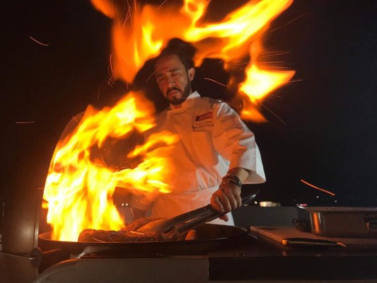 Hoy es el taller con el chef Frank Arévalo en Larach y Cía.