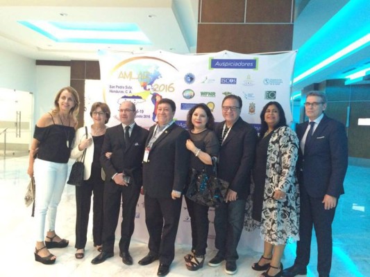 Mamá de Piqué recorrió San Pedro Sula en taxi y luego visitó Copán Ruinas