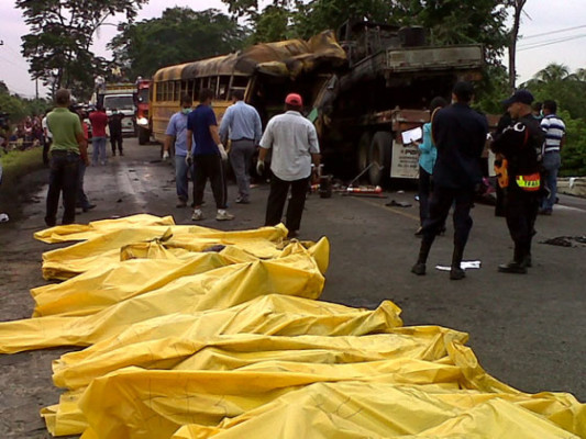 Honduras: Integrantes de Sambat mueren en choque