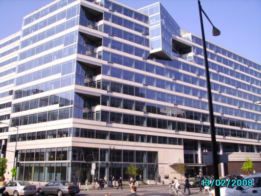 Crítica del FMI sobre el neoliberalismo sorprende e irrita