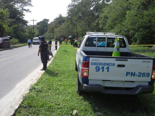 Hallan cadáver con un rótulo: 'Ya no los aguantamos'