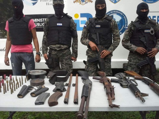 Encuentran arsenal en una vivienda de San Pedro Sula