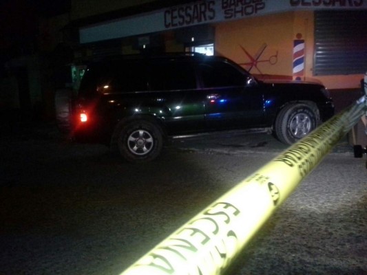 Matan a abogado y un guardia en ataque a barbería