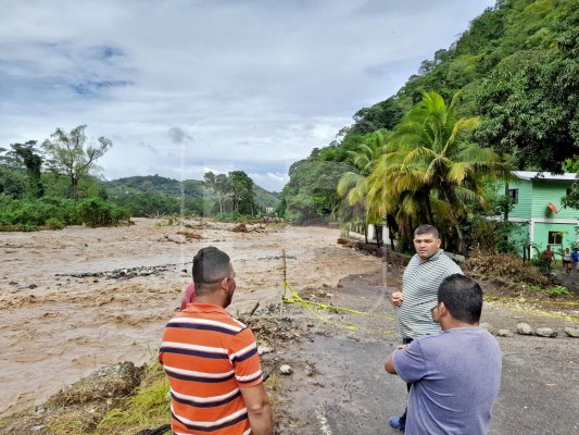 Incomunicada Santa Bárbara por destrucción de carreteras